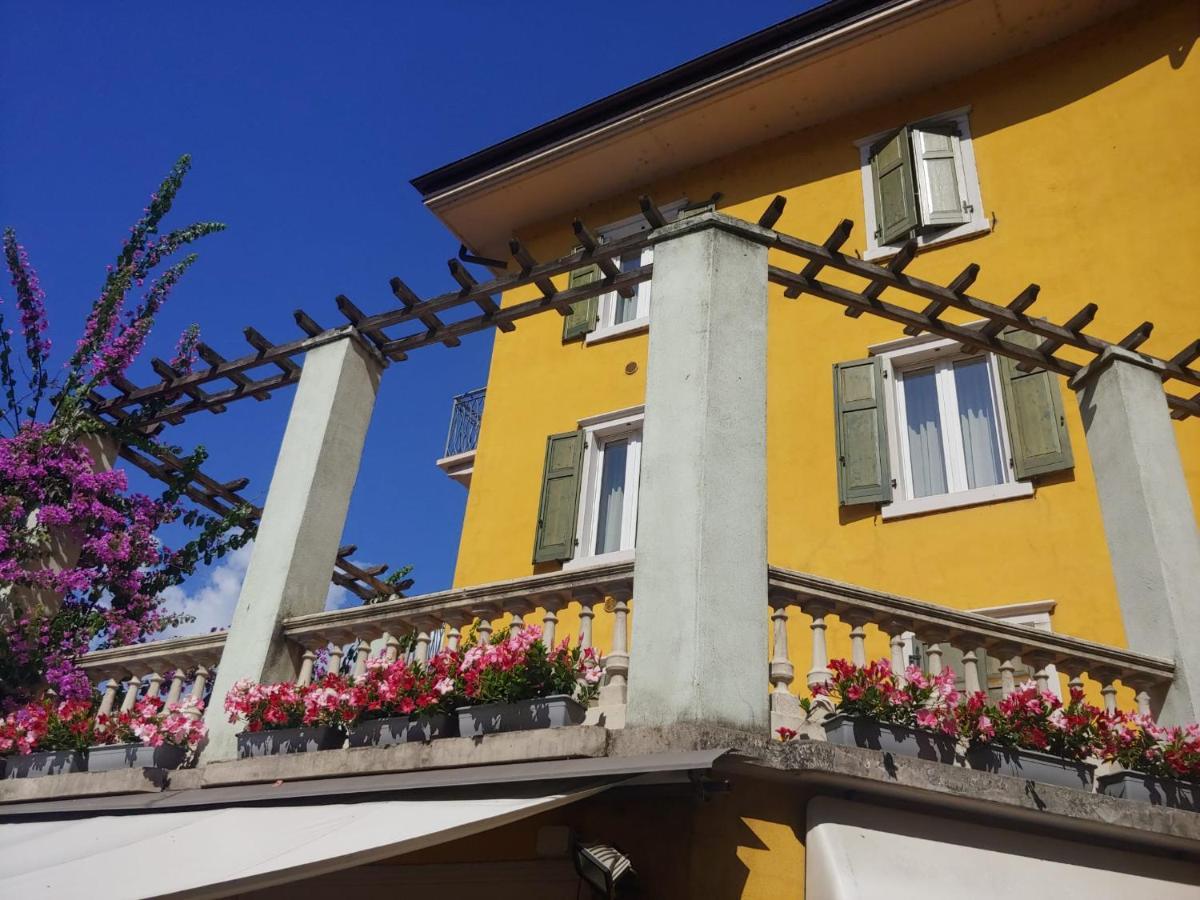 Appartamenti Baia Azzurra 6. Torbole Sul Garda Kültér fotó